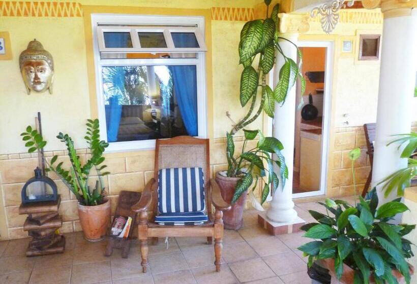 标准工作室, La Reine Creole