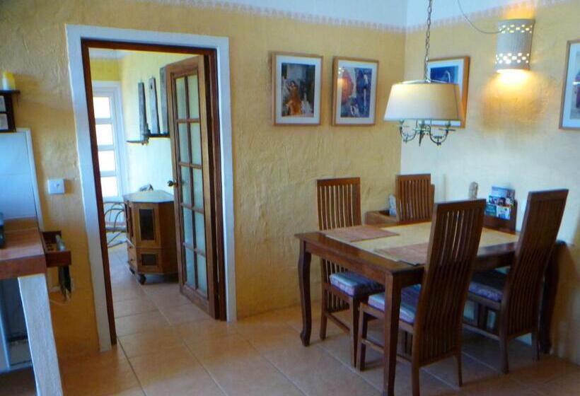 带露台的标准工作室, La Reine Creole