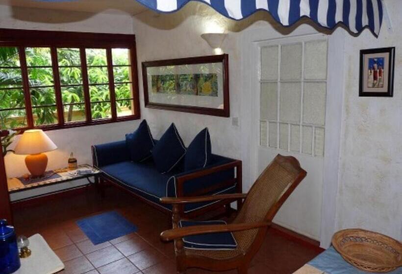 标准房带园景, La Reine Creole