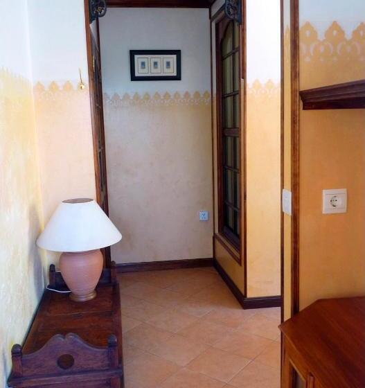 标准工作室, La Reine Creole