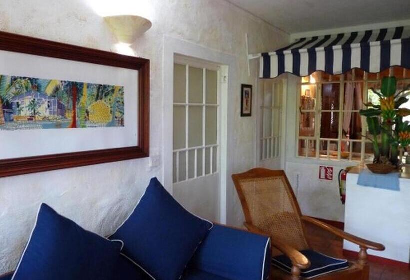 标准房带园景, La Reine Creole