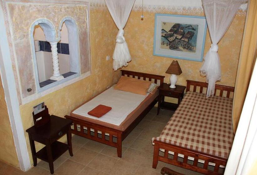 标准房带园景, La Reine Creole