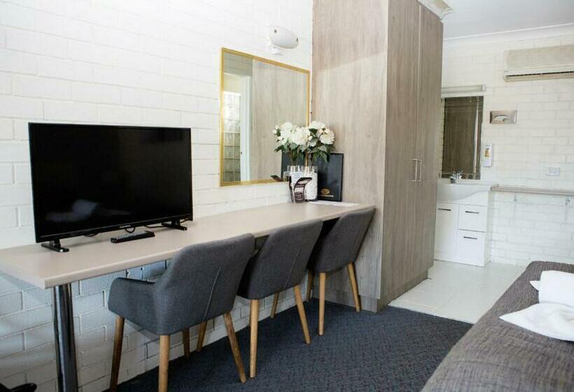 חדר סטנדרט, Cameo Inn Motel