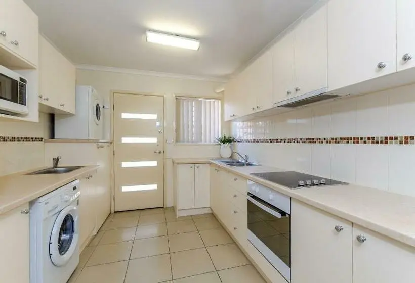 آپارتمان 1 خوابه, Como Apartments Gladstone