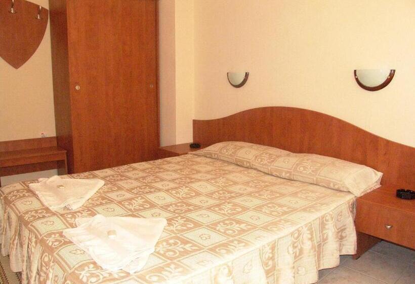 Четырехместный Номер Стандарт, Family Hotel Andreev