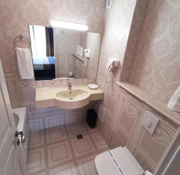 סוויטת ג'וניור נוף לים, Dacia Sud