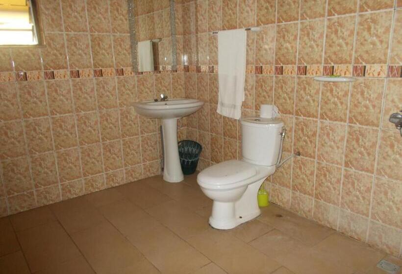 اتاق لوکس با چشم‌انداز دریا, Alize Plage