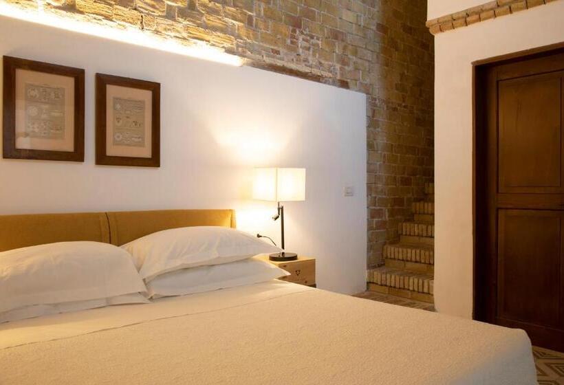 Номер Стандарт Вид на Бассейн, Masseria Celentano Relais & Agriturismo