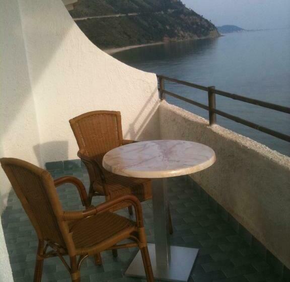 海景标准间带阳台, Sirena