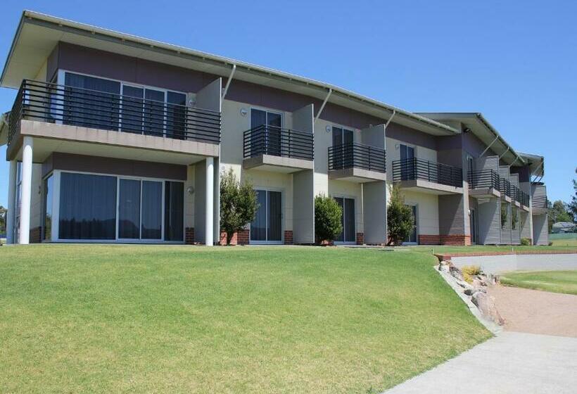 חדר אקזקיוטיב חדר קינג, Springs Shoalhaven Nowra