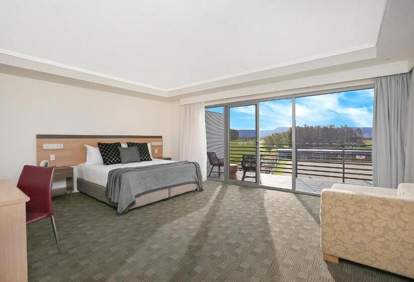 חדר דחוקס עם מיטת קינג, Springs Shoalhaven Nowra