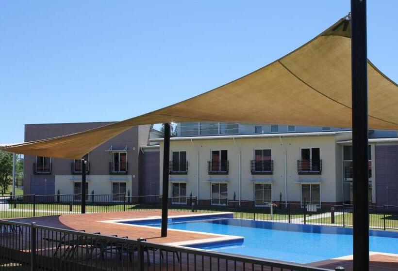 חדר סטנדרט נוף לבריכה, Springs Shoalhaven Nowra