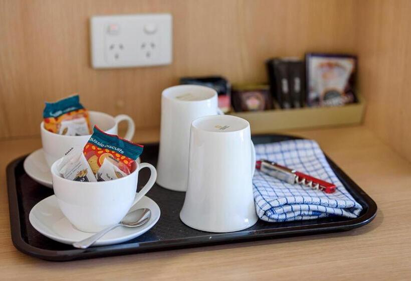 חדר דחוקס עם מיטת קינג, Springs Shoalhaven Nowra