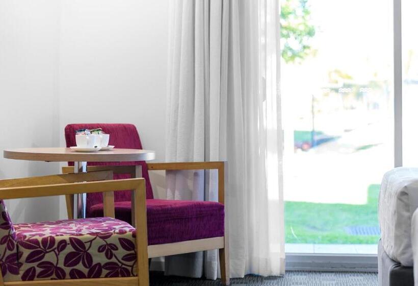 스탠다드 룸 풀장 전망, Springs Shoalhaven Nowra