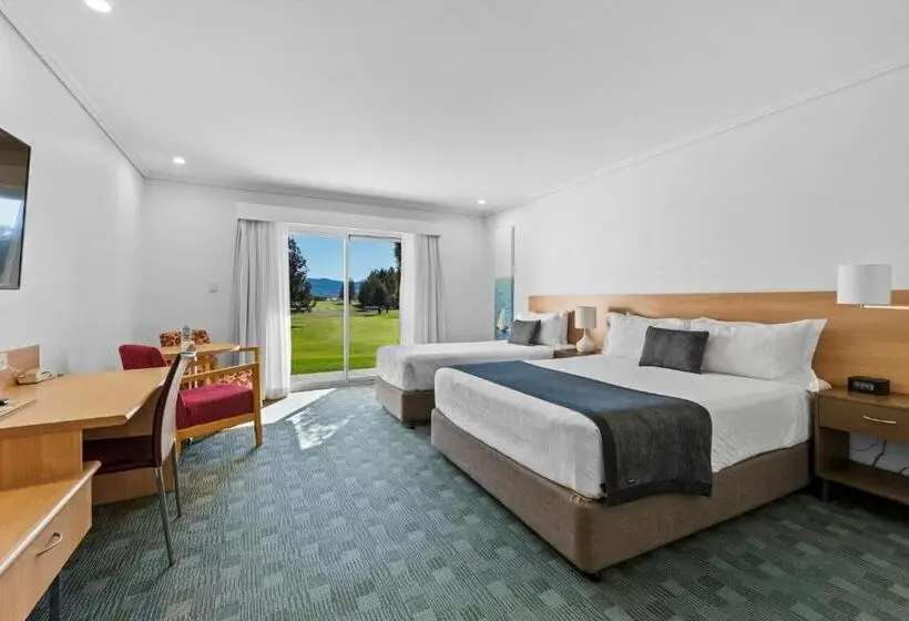 山の見えるスーペリアルーム, Springs Shoalhaven Nowra