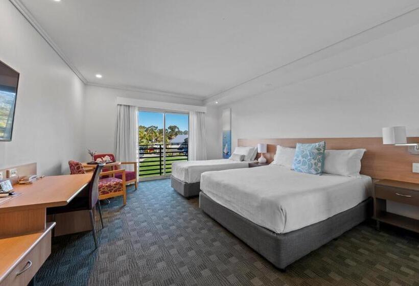 스탠다드 룸 풀장 전망, Springs Shoalhaven Nowra