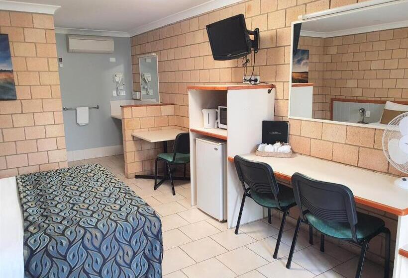 Семейный Номер, Jacaranda Country Motel