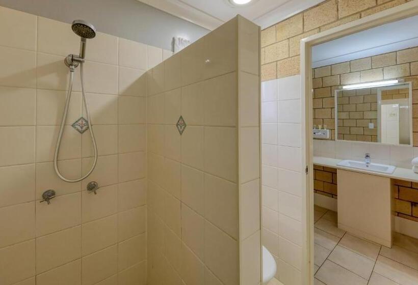 Семейный Номер, Jacaranda Country Motel