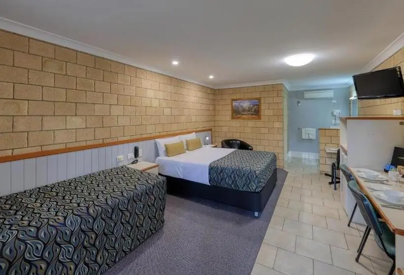 ファミリールーム, Jacaranda Country Motel