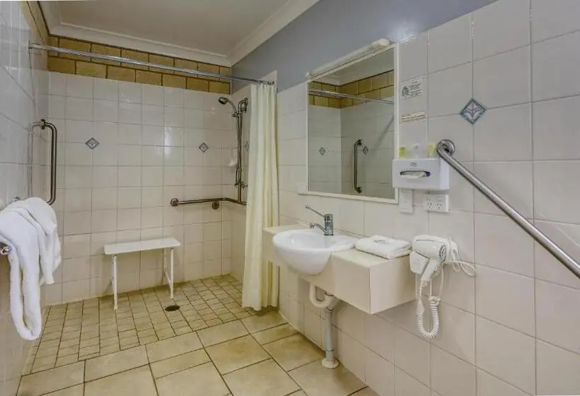 身障者適用キングサイズベッドルーム, Jacaranda Country Motel