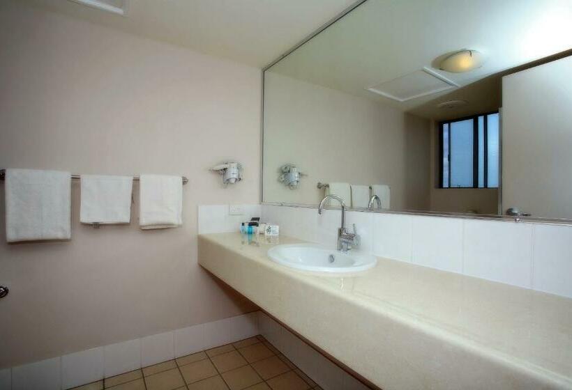 اتاق استاندارد, The Mayfair Emerald