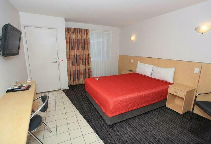 سوییت, The Mayfair Emerald