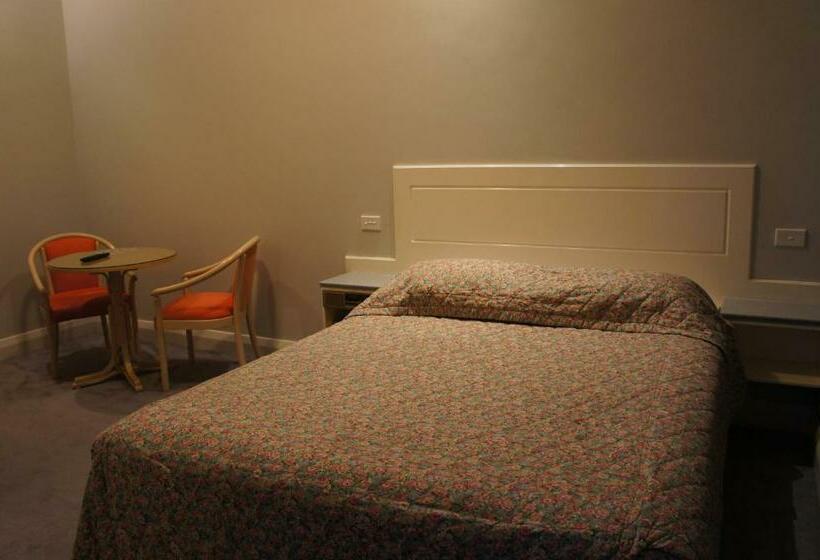 デラックスルーム, Moruya Monarch