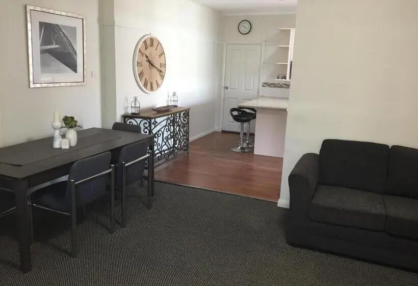 2ベッドルームハウス, Canberra Ave Villas