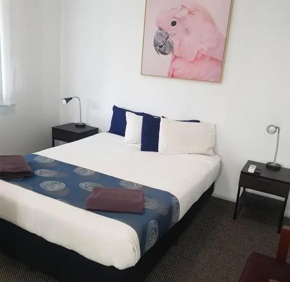 テラス付きスタンダードワンルーム, Canberra Ave Villas