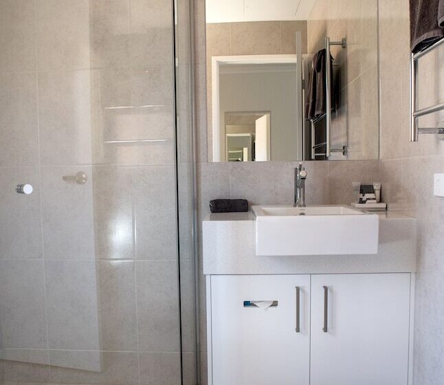 行政房间, Tea House Motor Inn