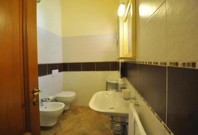 スタンダードトリプルルーム, Affittacamere B&b La Villa Dei Graniti