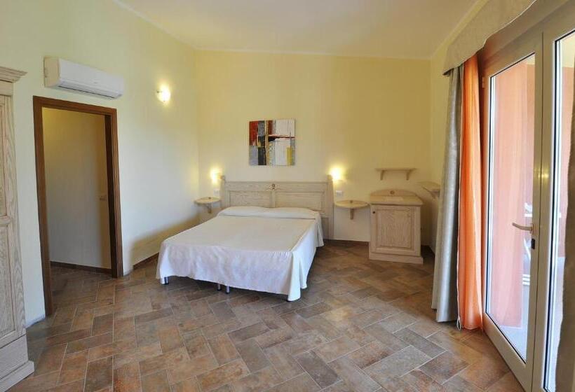 Quarto Triplo Estandar, Affittacamere B&b La Villa Dei Graniti