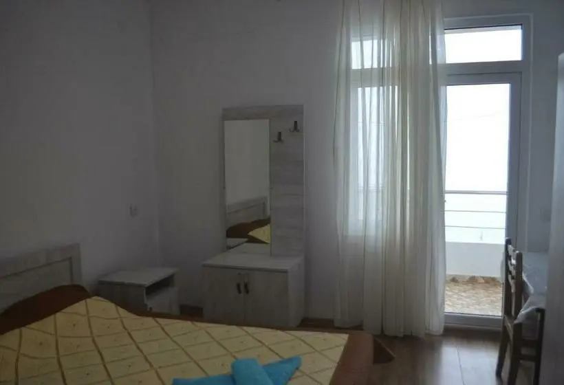 اتاق استاندارد با بالکن و چشم‌انداز دریا, Akhmed Guest House