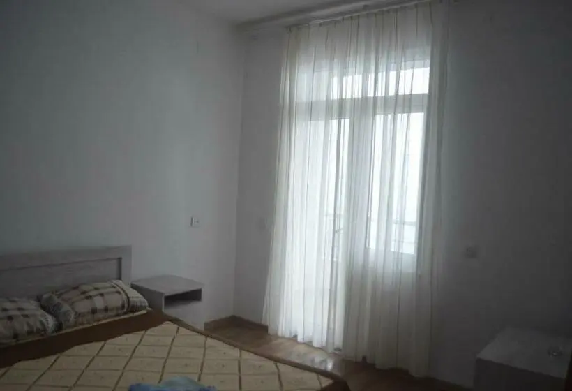 اتاق استاندارد با بالکن و چشم‌انداز دریا, Akhmed Guest House