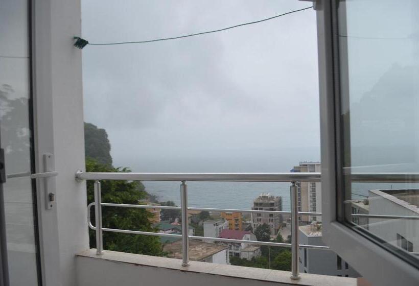Triple Room Sea View, Akhmed Guest House