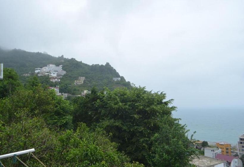 اتاق استاندارد چهار تخته با چشم‌انداز دریا, Akhmed Guest House