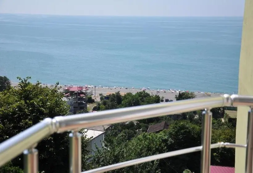 اتاق استاندارد با چشم‌انداز دریا, Akhmed Guest House