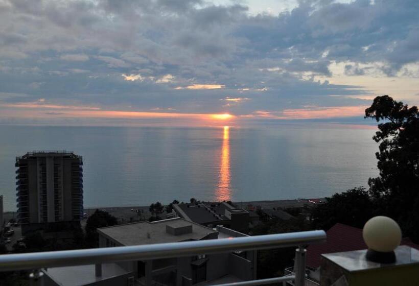 اتاق استاندارد چهار تخته, Akhmed Guest House