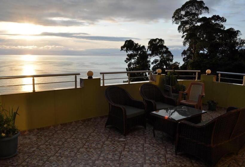 اتاق استاندارد چهار تخته, Akhmed Guest House