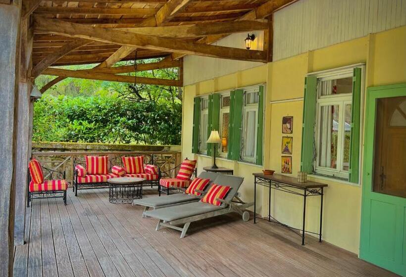 בית, 2 חדרי שינה, Château De Villars