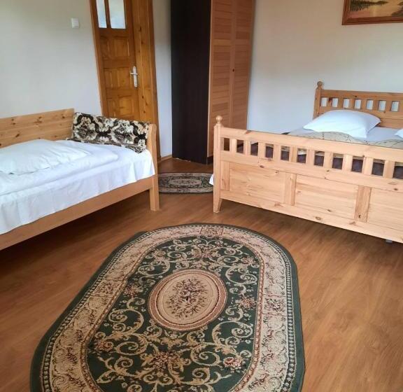 غرفة قياسية ثلاثية, Pensiunea Cristiana