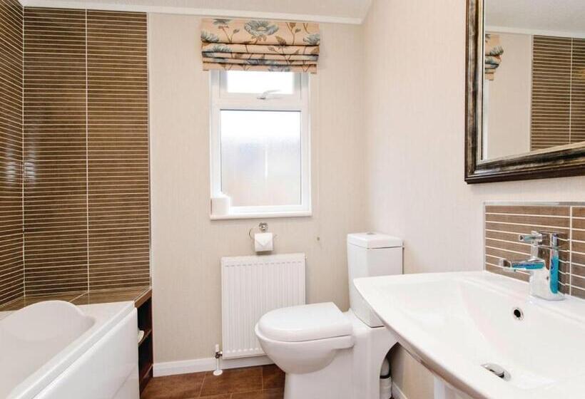 Номер Стандарт, Ashby Woulds Lodges