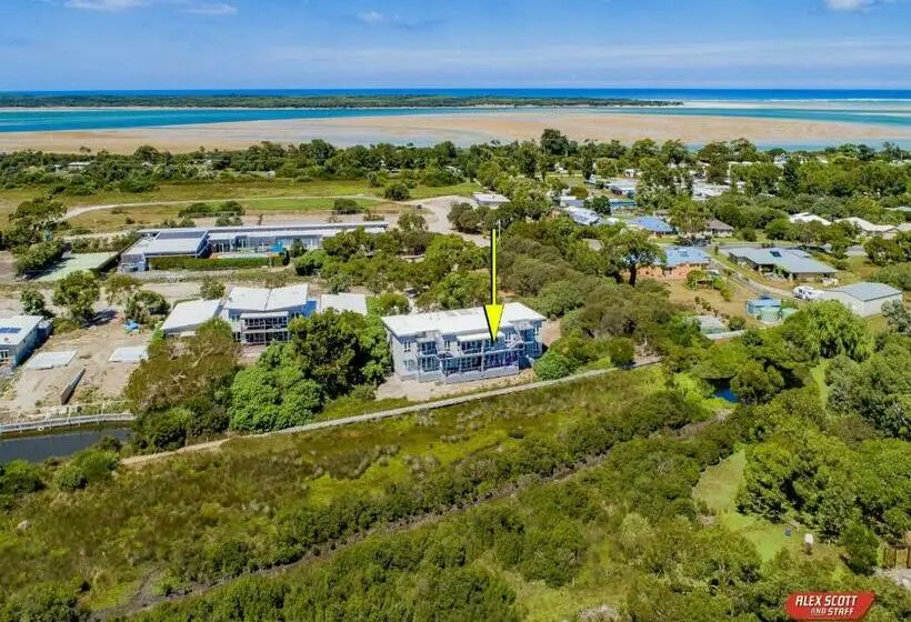 ３ベッドルームアパートメント, Broadbeach Inverloch