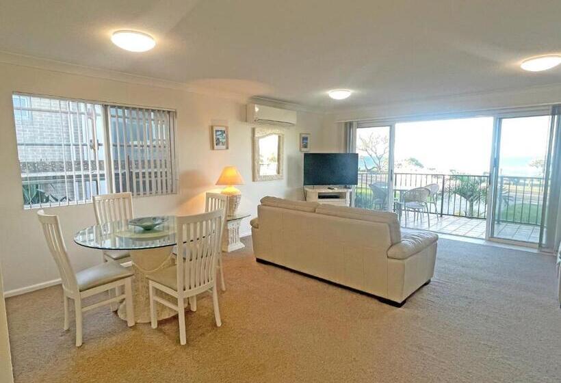Апартаменты 2 Спальни Вид на Море, Cabarita Beachfront Apartments By Kingscliff Accommodation