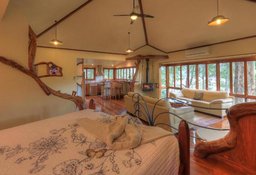 3ベッドルームハウス, Secrets On The Lake