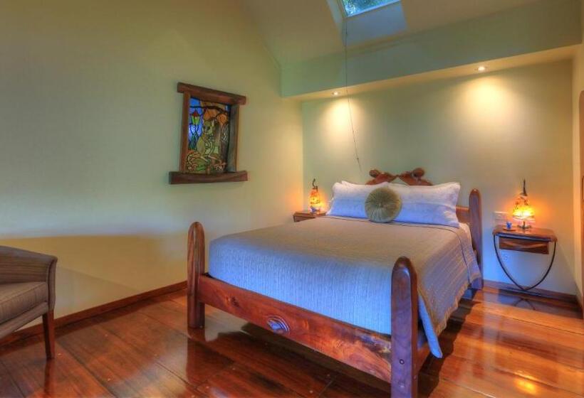 2ベッドルームハウス, Secrets On The Lake