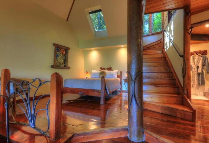 2ベッドルームハウス, Secrets On The Lake