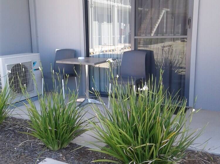 חדר סטנדרט, Royal Motel Miles