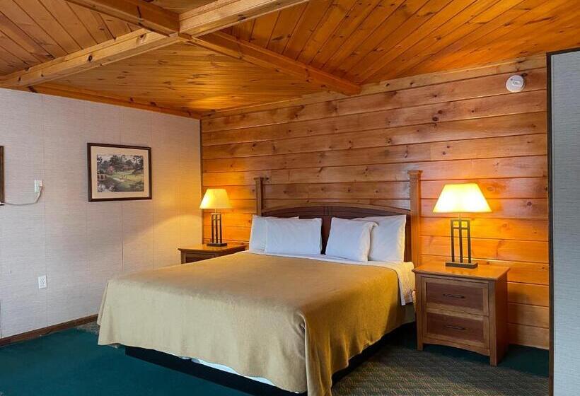 キングサイズベッドのスタンダードルーム, Lake Crest Inn
