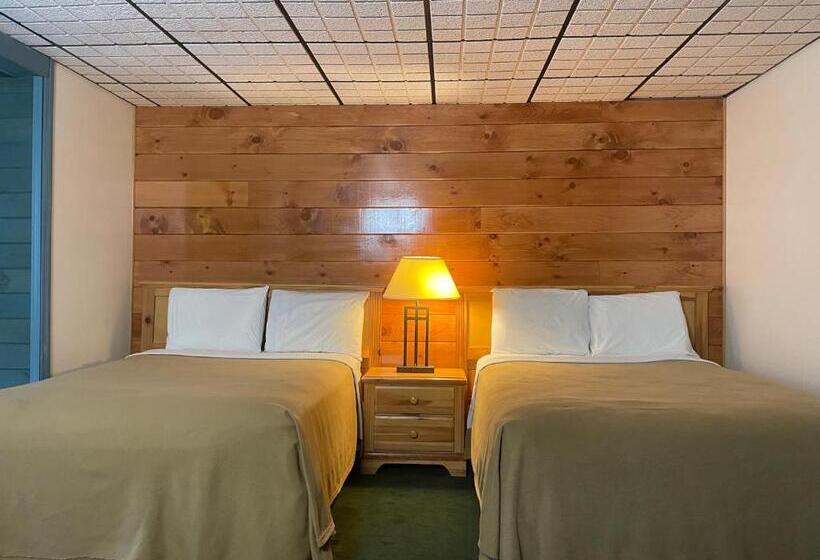带2个卧室的套房, Lake Crest Inn